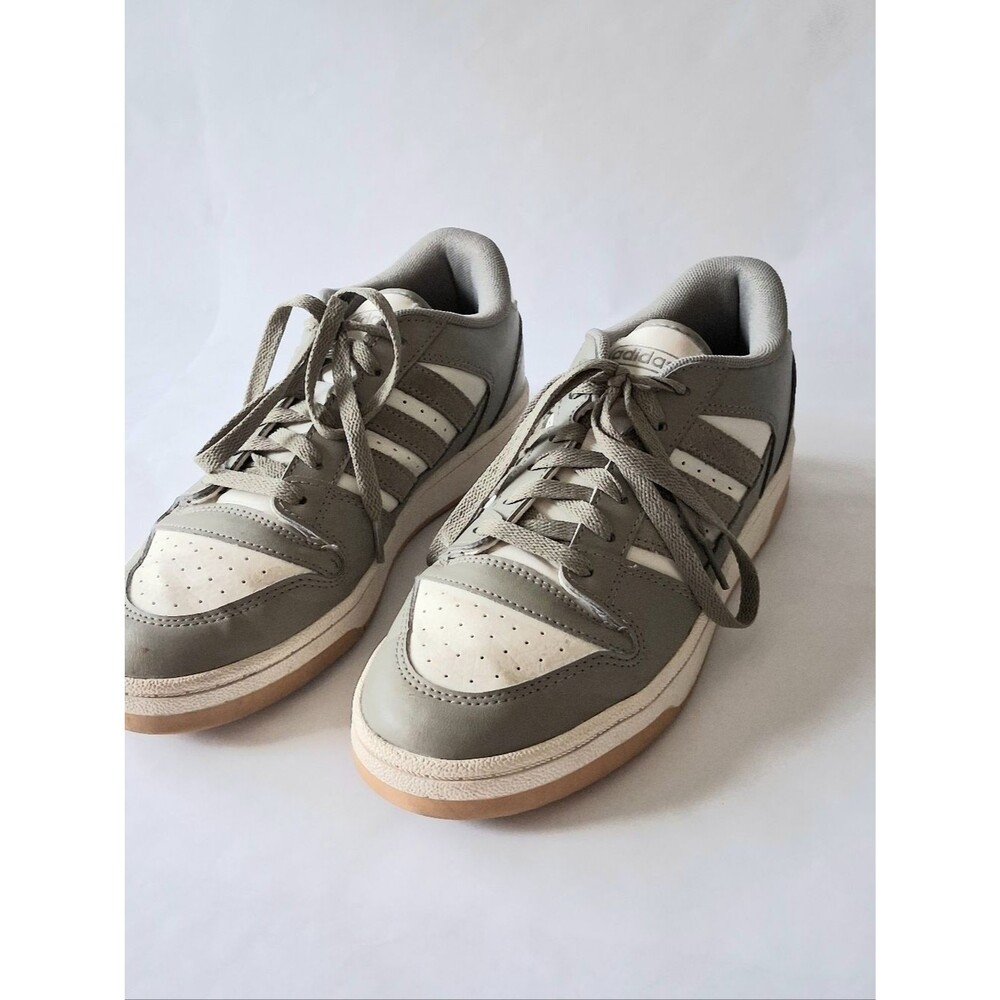 Adidas Men’s Break Start Sneakers size 8 Low